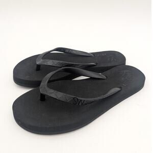 Stuart Weitzman Women's Embossed Flip Flop Thong Sandals Black Size US5 EU35.5